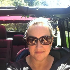 !! 💖 Posh Ambassador Carrie 💖 !!